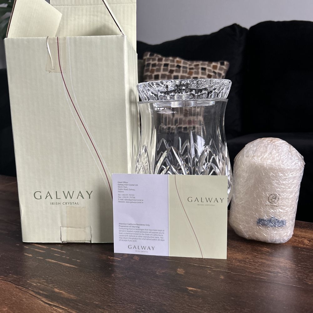 New Galway Irish 24% Lead Crystal Celtic Cross Pillar Hurricane‎ Lamp 7.5"